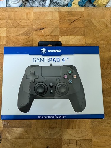 Snakebite game pad - snakebite, s